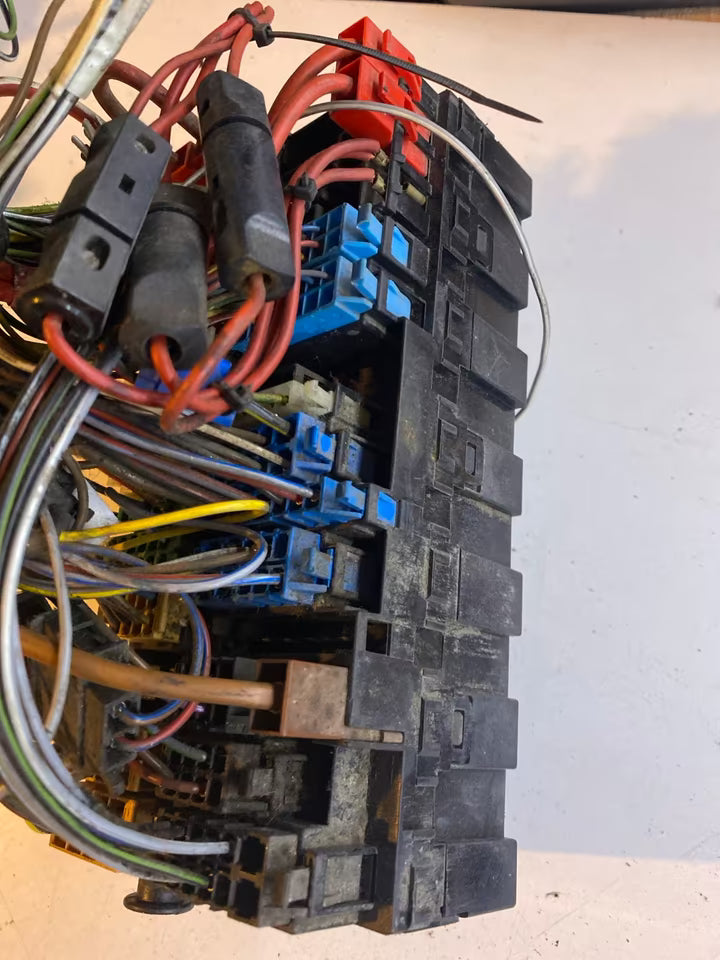 VW T4 Sicherungskasten Relaikasten 1991