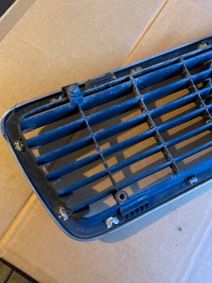 Audi 80 Kühlergrill