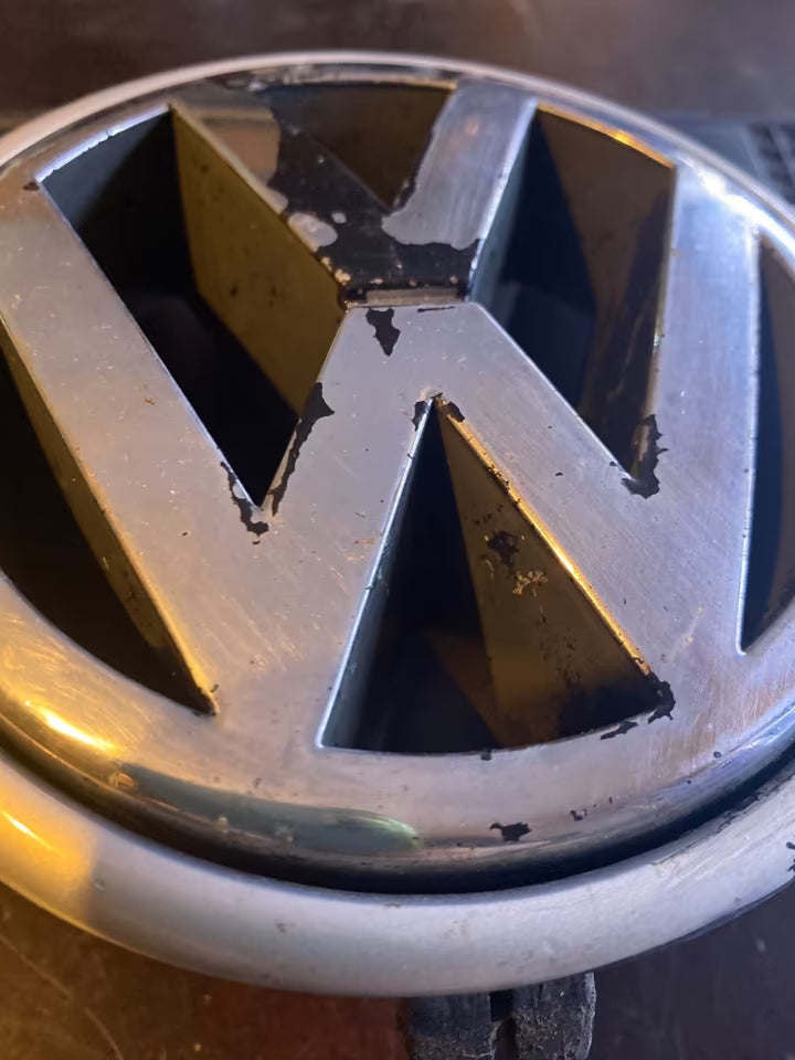 VW Golf 4 Kühlergrill Frontgrill 1J0853655D / 1J0853651F