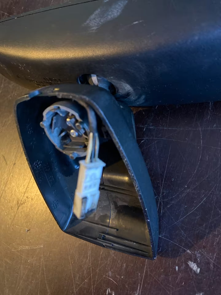 Volvo V40 Kombi 8667230 Rückspiegel