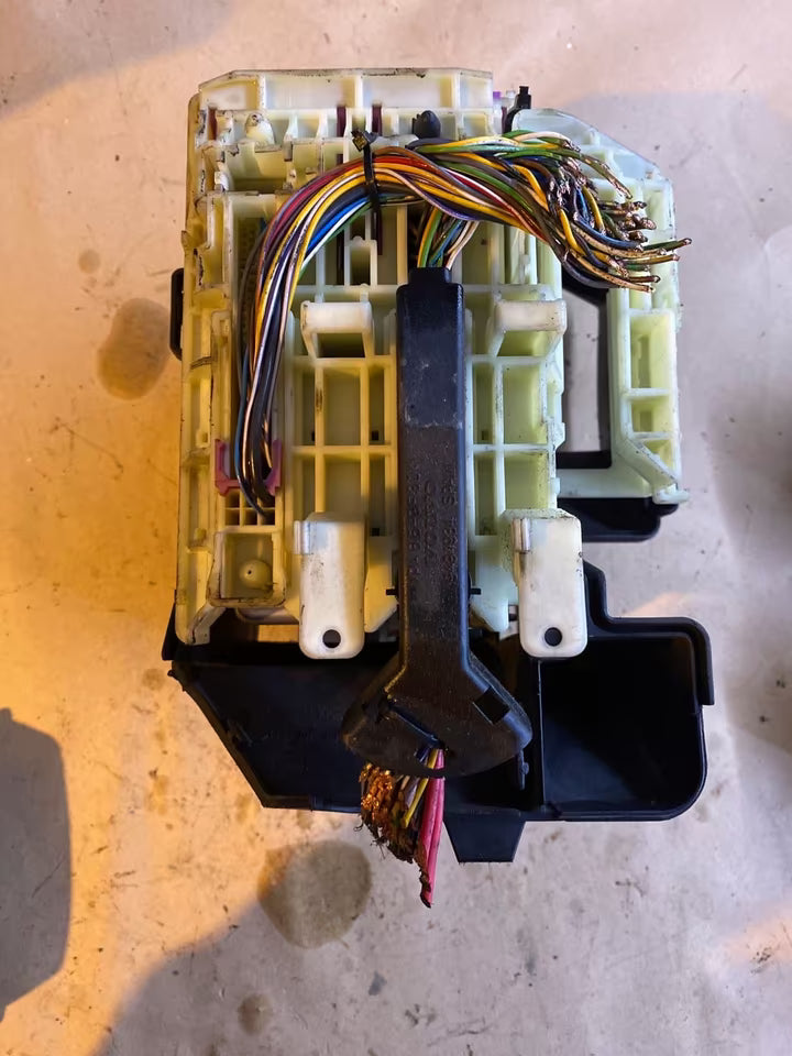 Volvo V70 2.4 Motor- u. Automatiksteuergerät 0281010319