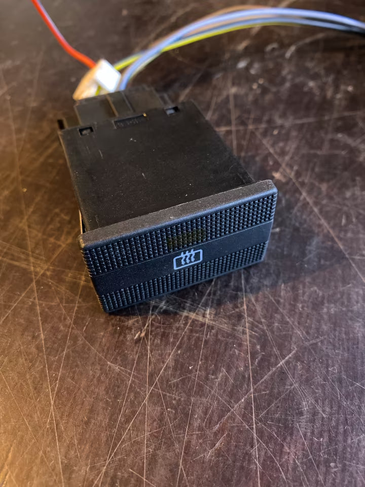 Schalter Heckscheibenheizung VW Bj 1996