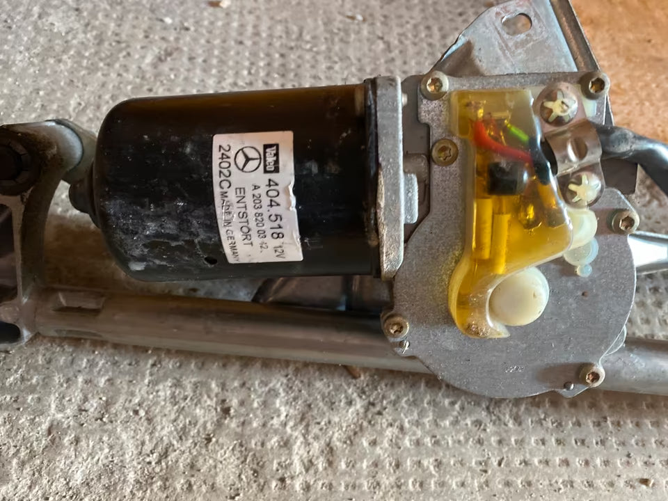 Mercedes w203 Scheibenwischergestänge mit Motor 2038200342
