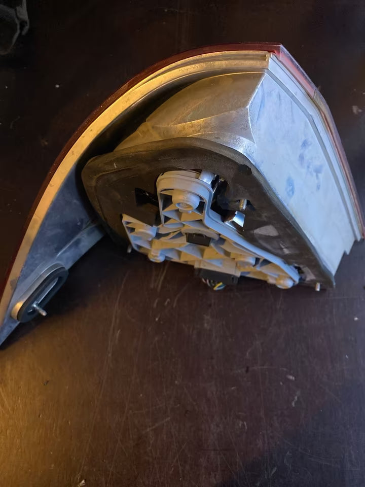 Mercedes W203 Original Rücklicht 2038200264 Rechts