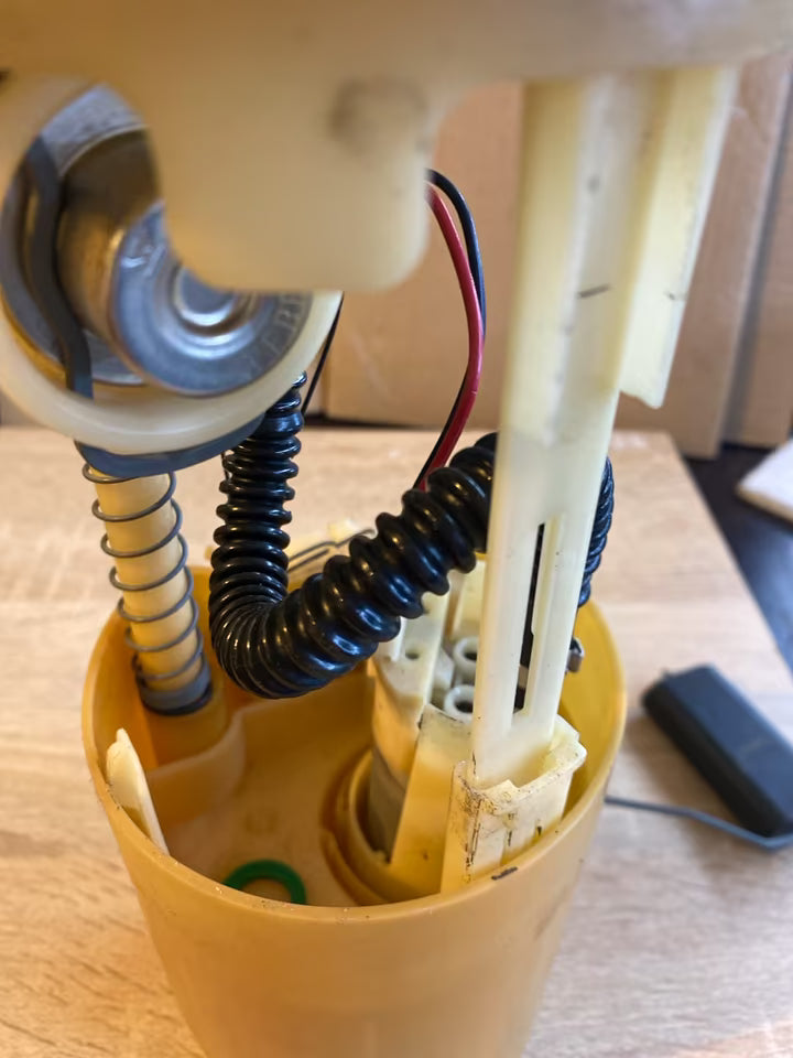 Peugeot 206 Kraftstoffgeber 09730149900