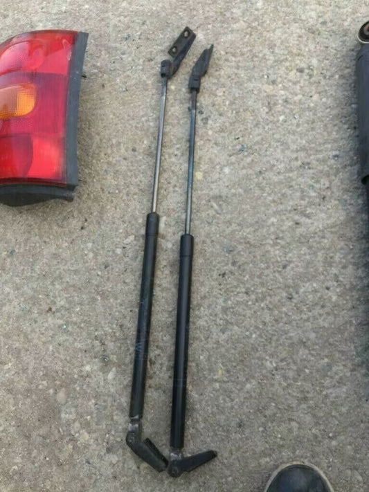 Nissan Micra K11 Gasfedern