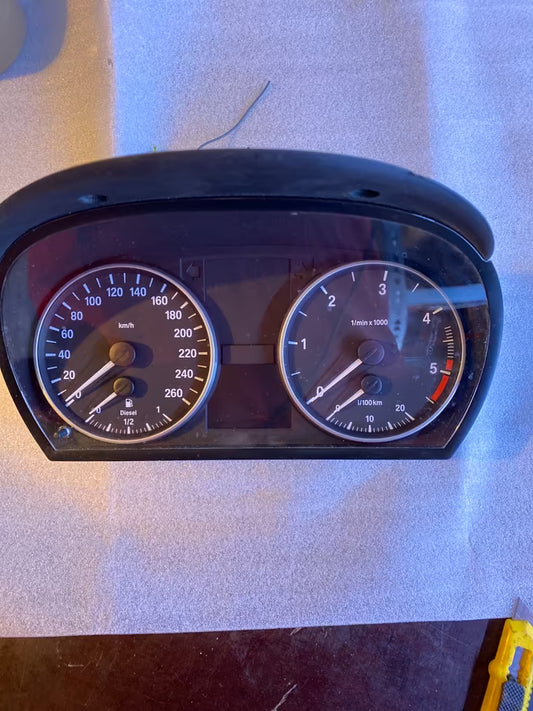 BMW E91 Tachometer