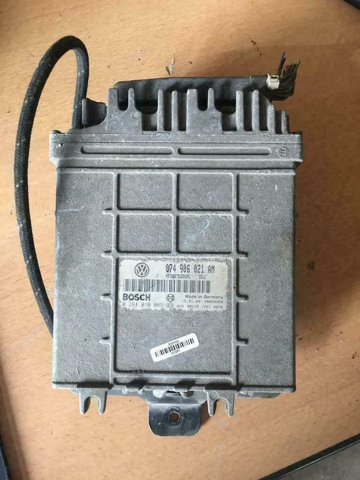 Motorsteuergerät Bosch 074906021 AM
