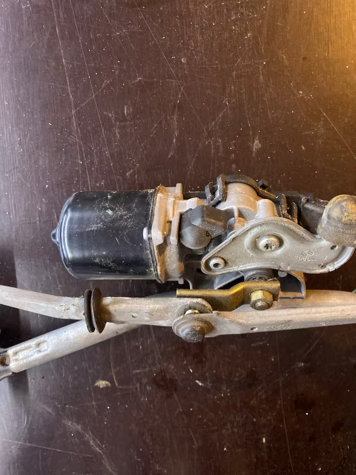 Renault Clio III Wischergestänge mit Motor 7701061590