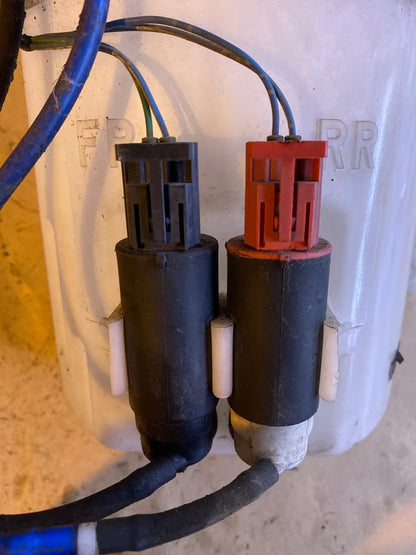 Toyota Yaris Wischwasserbehälter 001177