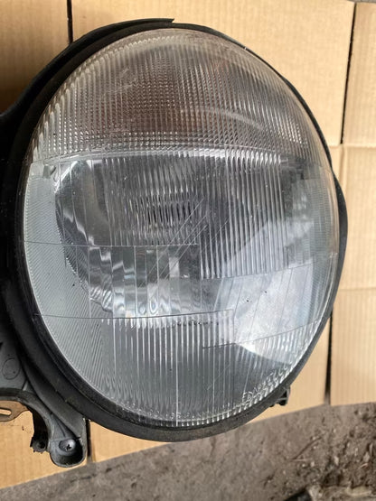 Mercedes W210 Frontscheinwerfer links