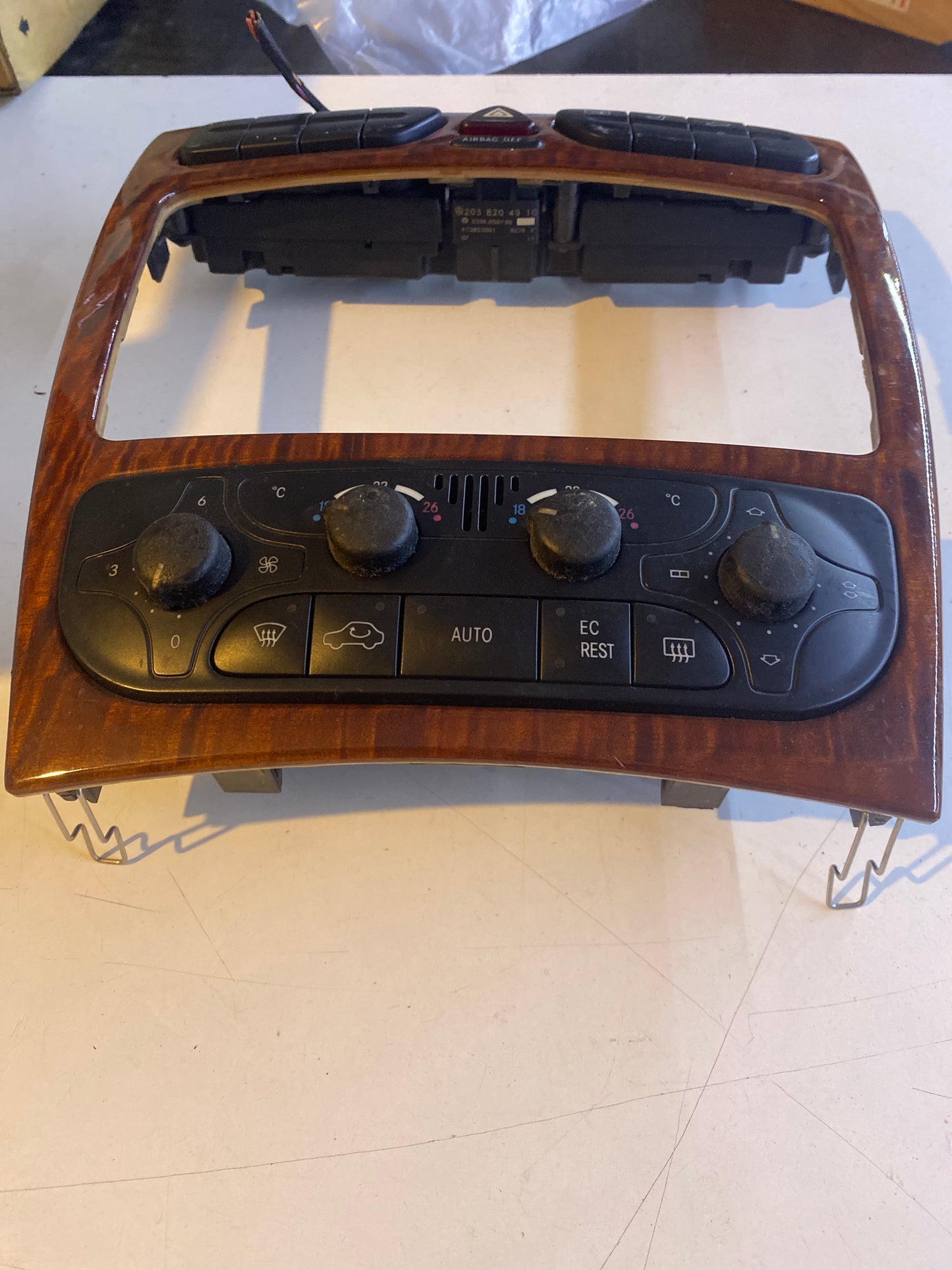Mercedes W203 Mittelkonsole