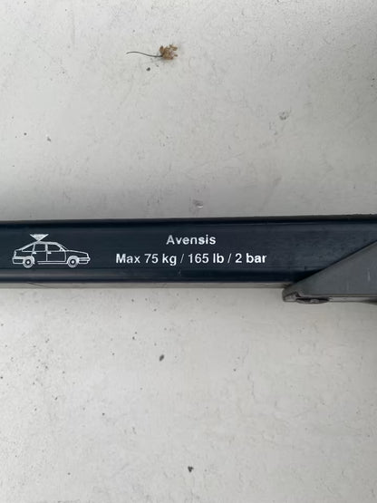 Toyota Avensis Dachgepäckträger mit Schloss