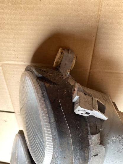 Mercedes W210 Frontscheinwerfer links