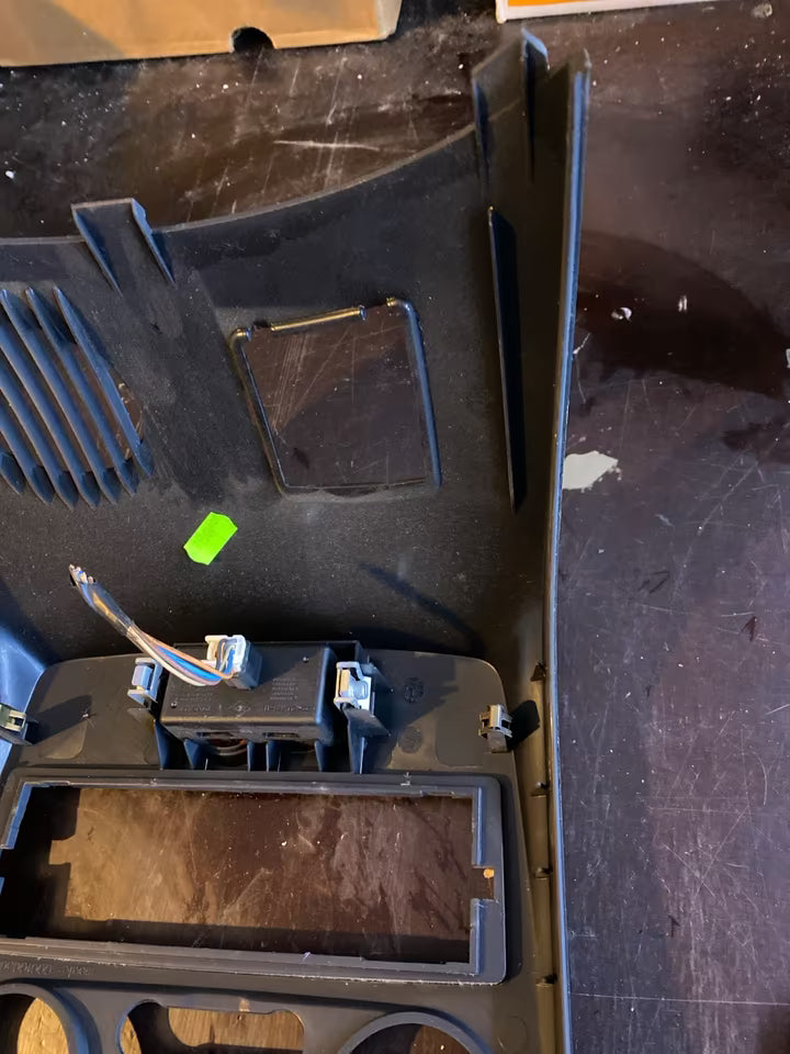 Renault Clio 2012 Blende mit Warnblinker