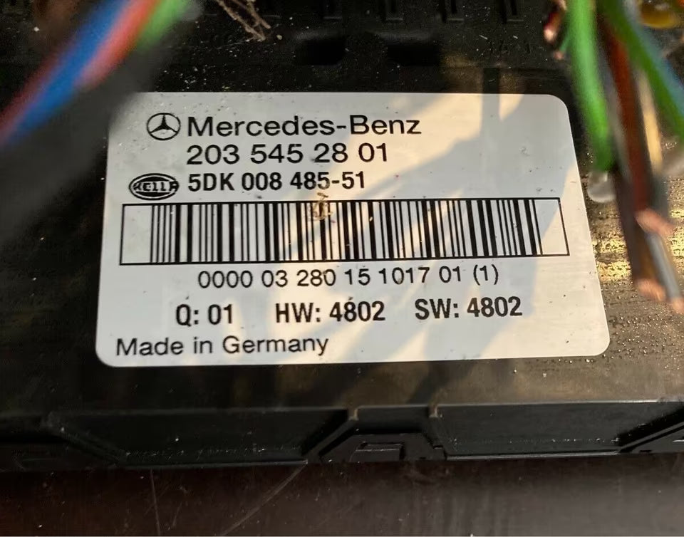 Mercedes W203 Sicherungskasten Zentralelektrik 2035452801