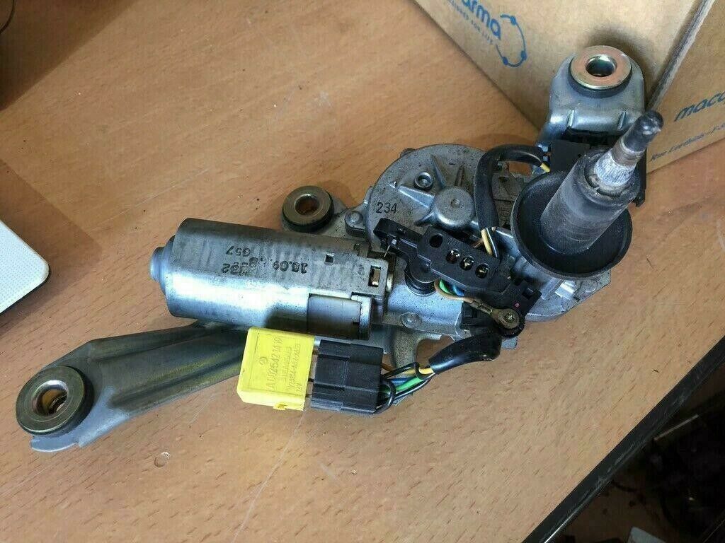 Mercedes W202 -Heckscheibenwischer A2028201908