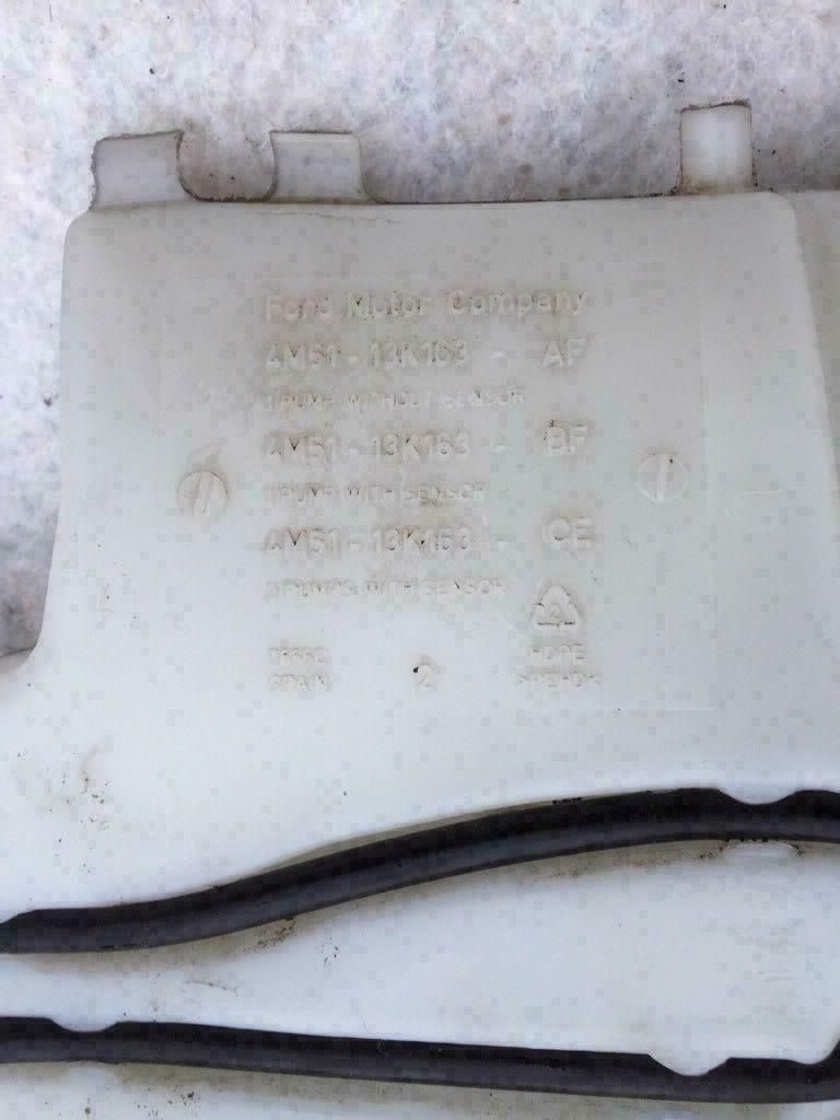 Ford Focus -Wischwasserbehälter Orginal mit Pumpe