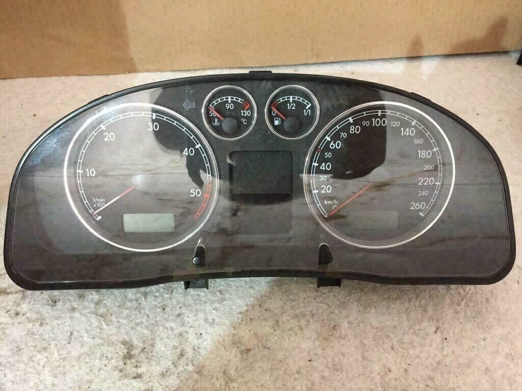 VW Passat 3B Tacho 3B0920829A 1,9 TDI
