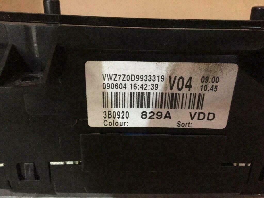 VW Passat 3B Tacho 3B0920829A 1,9 TDI