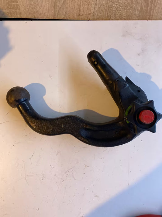 Audi A4 B5 Anhängerkupplung Kugelkopf 305208GGG52