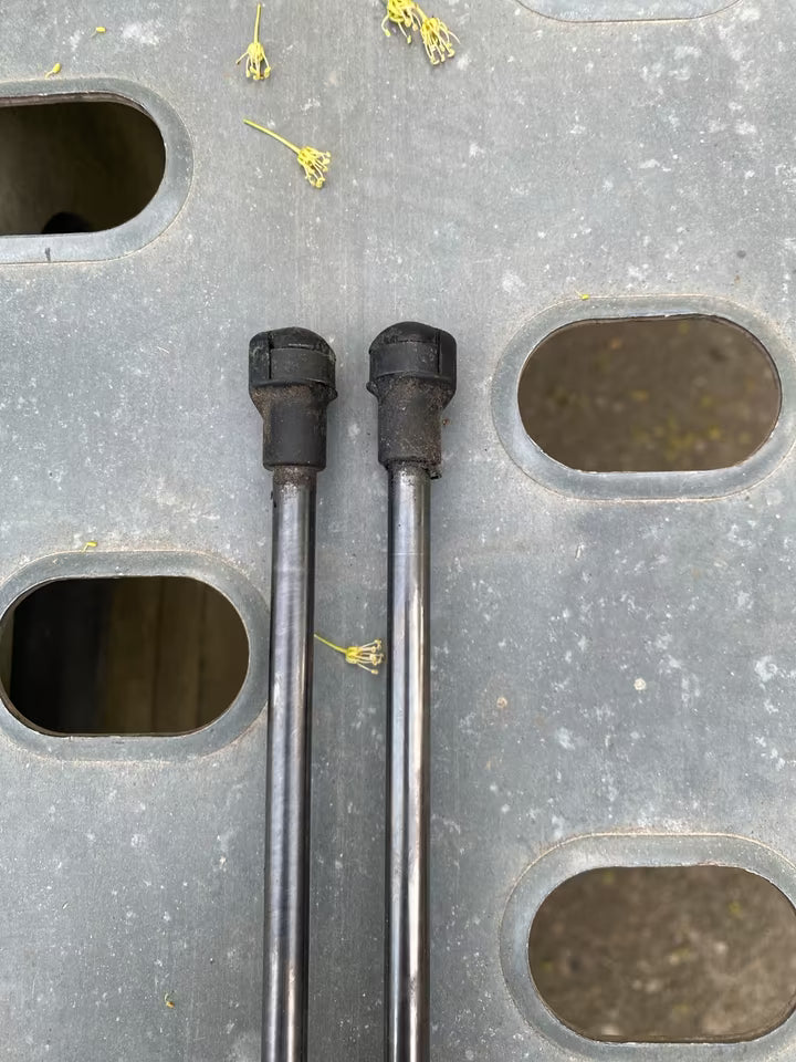 Audi A4 B6 Avant Kofferraumklappe Gasfedern