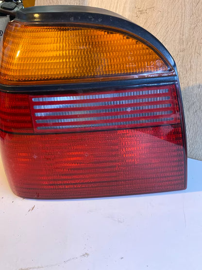 VW Golf 3 MK3 Rücklicht Links 1H6945111D