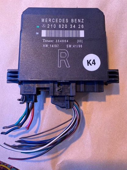 Mercedes W210 Türsteuergerät rechts 2108203426