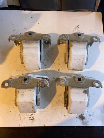 Opel Vivaro A Türschaniere Set GM66379-446