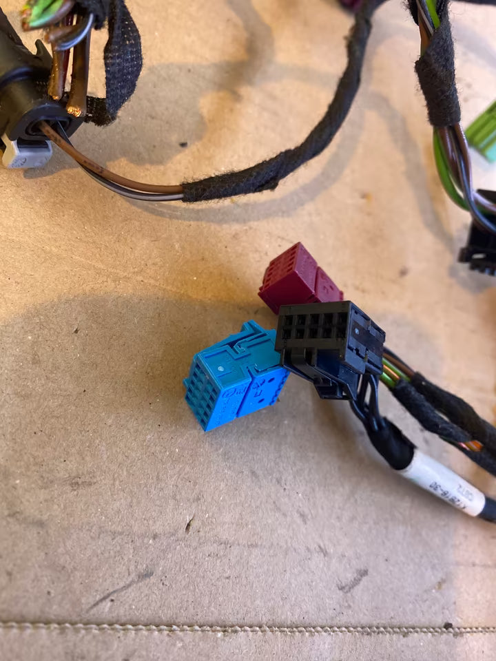 Mercedes W246 Tür vorne rechts Verkabelung Stecker