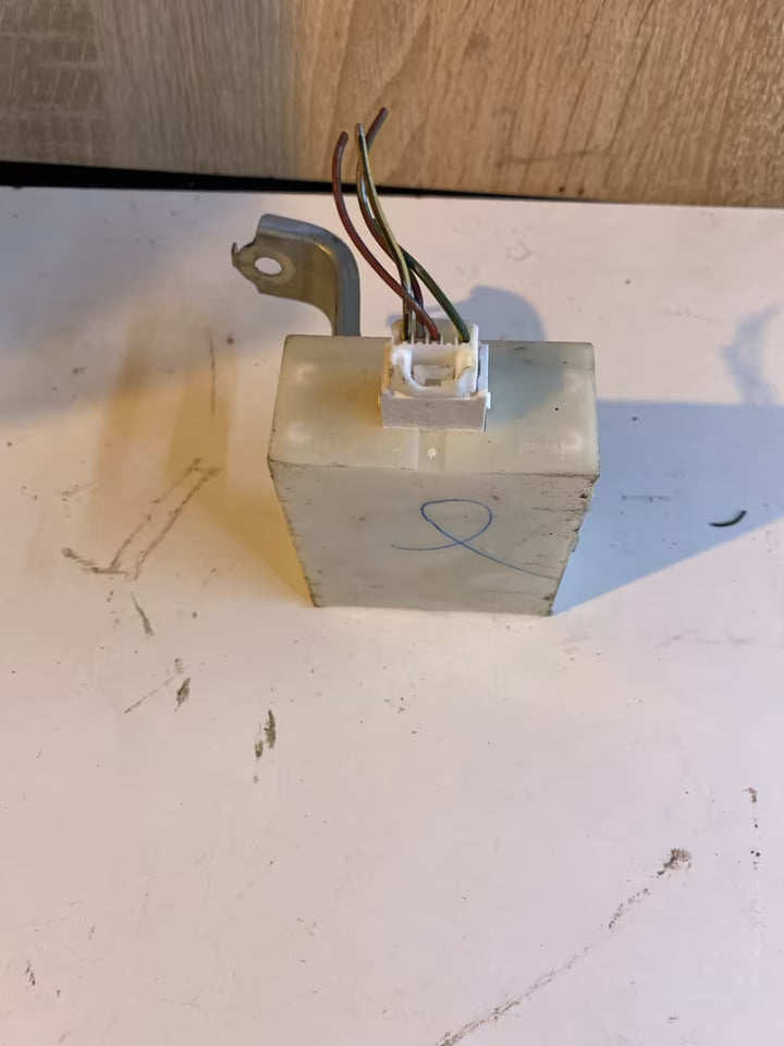 Toyota Yaris P1 897410D020 73673212