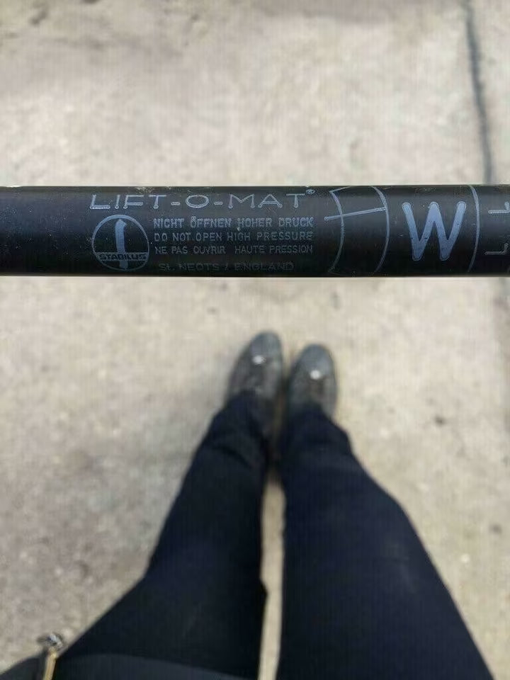 Nissan Micra K11 Gasfedern