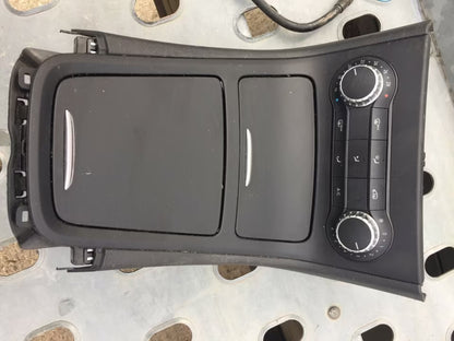 Mercedes W246-B200 Amaturen