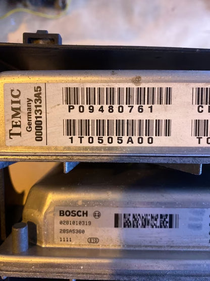 Volvo V70 2.4 Motor- u. Automatiksteuergerät 0281010319