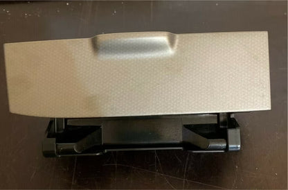 Toyota Corolla Verso E12 Aschenbecher 74104-13020