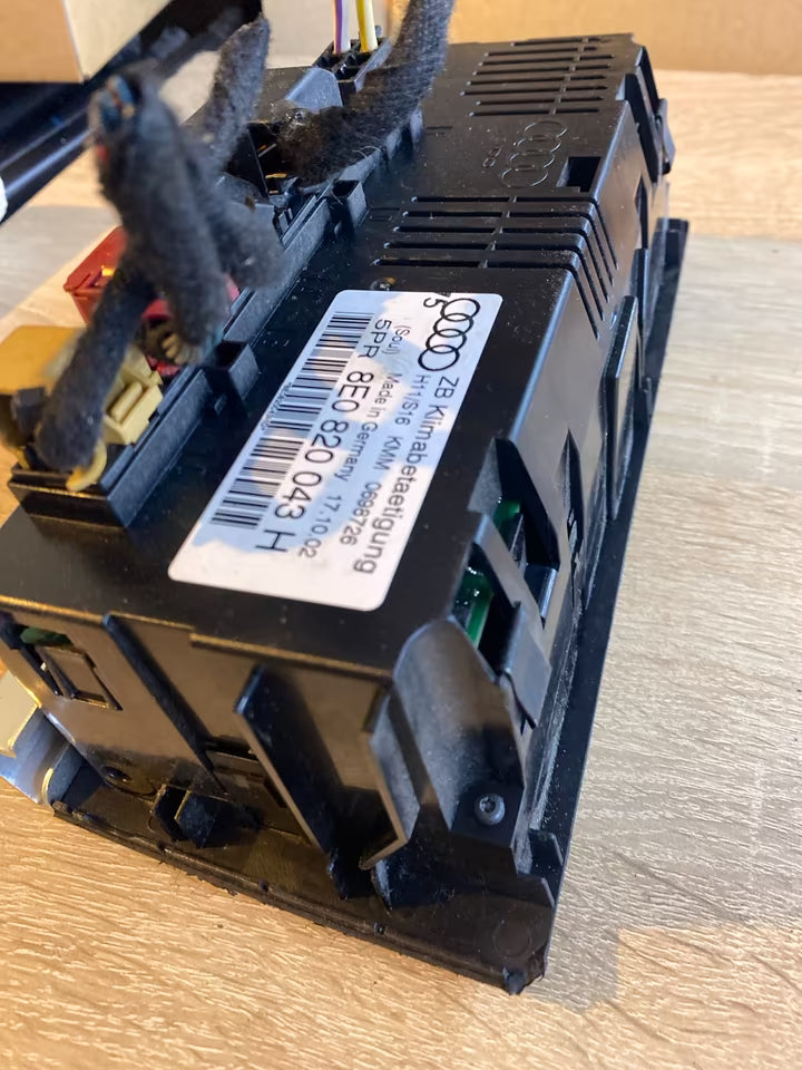 Audi A4 B6 Klimabedienung 8E0820043H