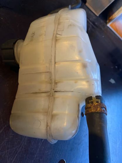 Renault Ausgleichsbehälter 347A