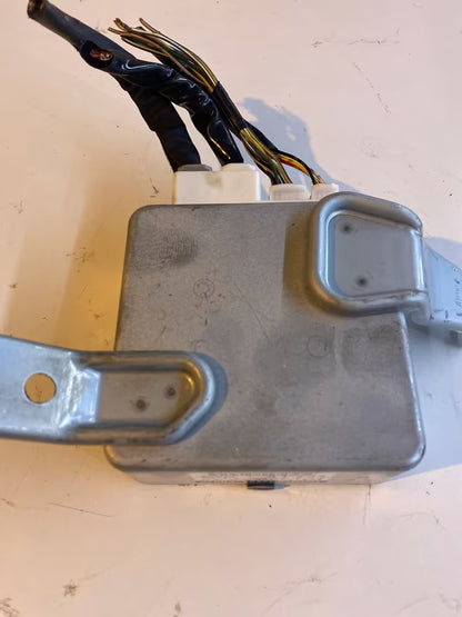 Toyota Yaris BJ 2004 Steuergerät Servolenkung 89650-0D030Toyota Yaris BJ 2004 Steuergerät Servolenkung 89650-0D030