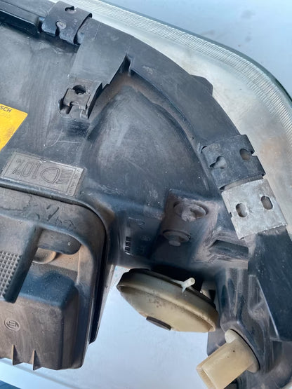 Audi V8 Frontscheinwerfer Rechts 1305235130
