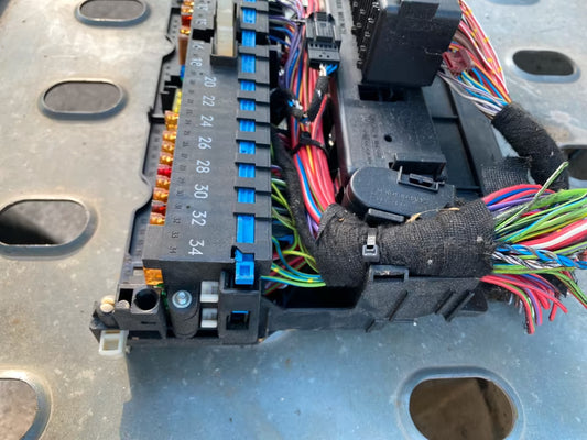 BMW E46 Sicherungskasten 8364542