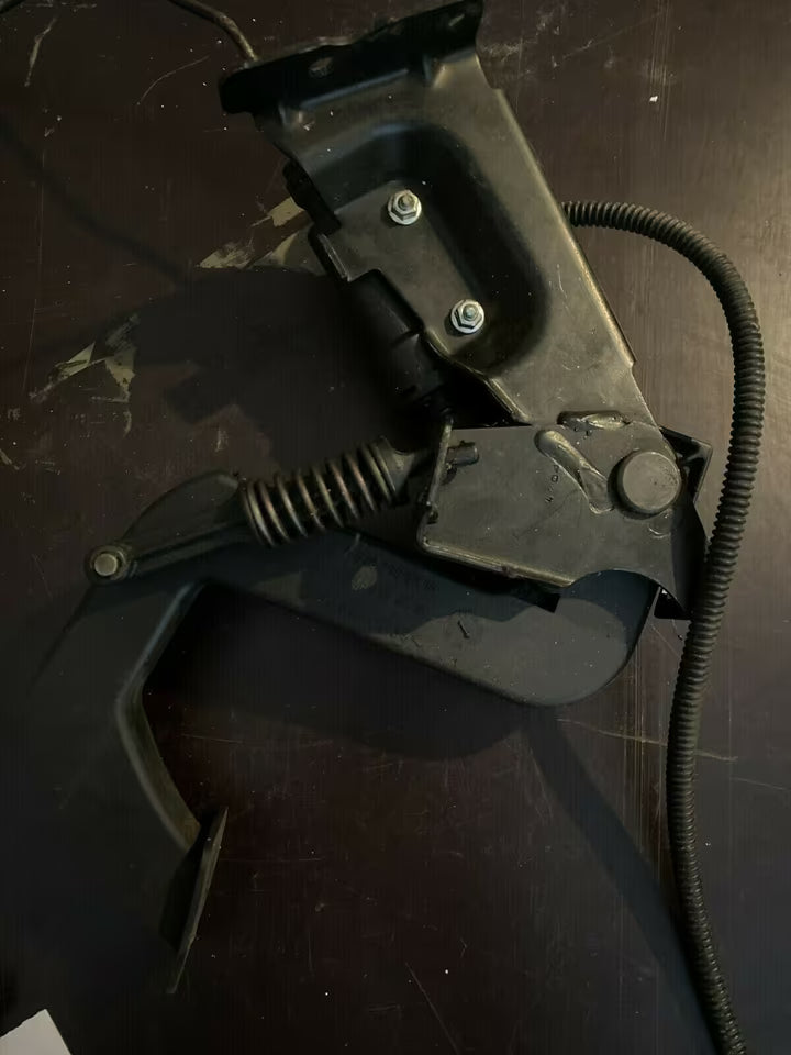 Mercedes W639 Kupplungspedal Zylinder A6392901201