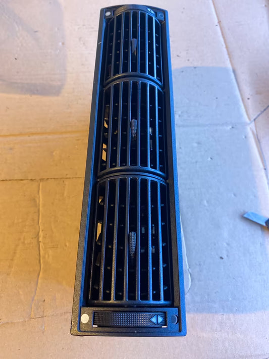 Audi 100 Luftdüse 4A1820951 Mitte
