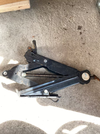 Vw Golf 2 Wagenheber 357011031B