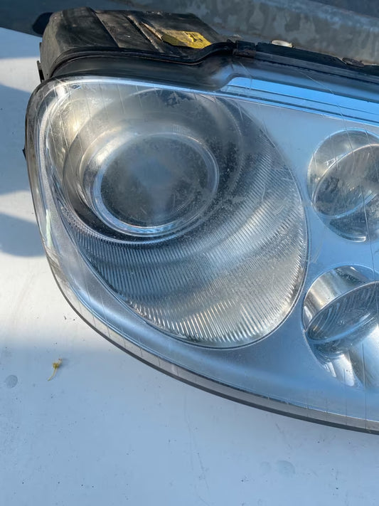 VW Touran 1T Frontscheinwerfer Rechts xénon 0301205272