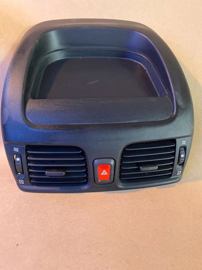 Nissan Almera 2 N16 Ablage