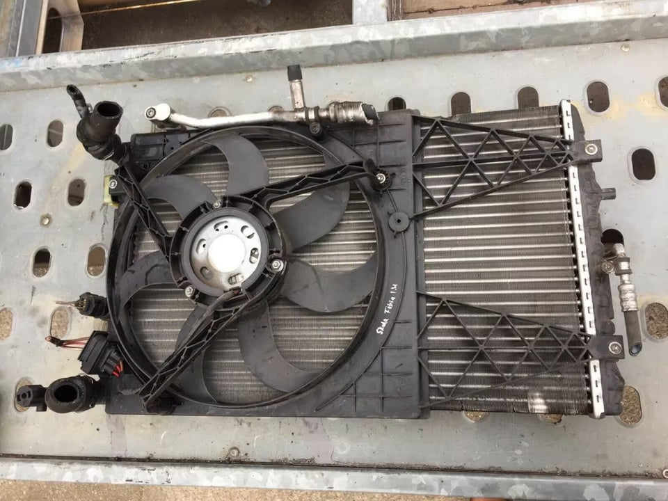 Skoda Fabia 1,4 er Motorkühler Kühler-Gebläse
