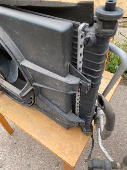 Ford Fiesta V Kühler 2S6h8005bb Kühlerpaket