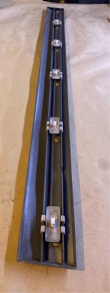 Mercedes W210Zierleisten links A2106900382