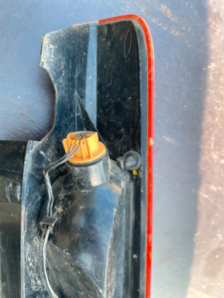 Ford Focus bj 2008 Rücklicht Links 8M51-13405-A