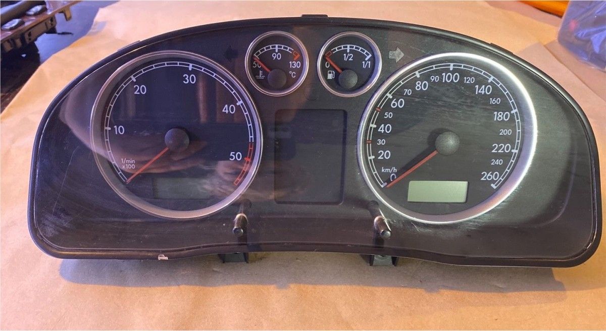 Original VW Passat 3BG 1,9 TDI Tacho Kombiinstrument  3B0920809
